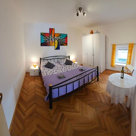 Apartment 22 Omiš Exteriör bild