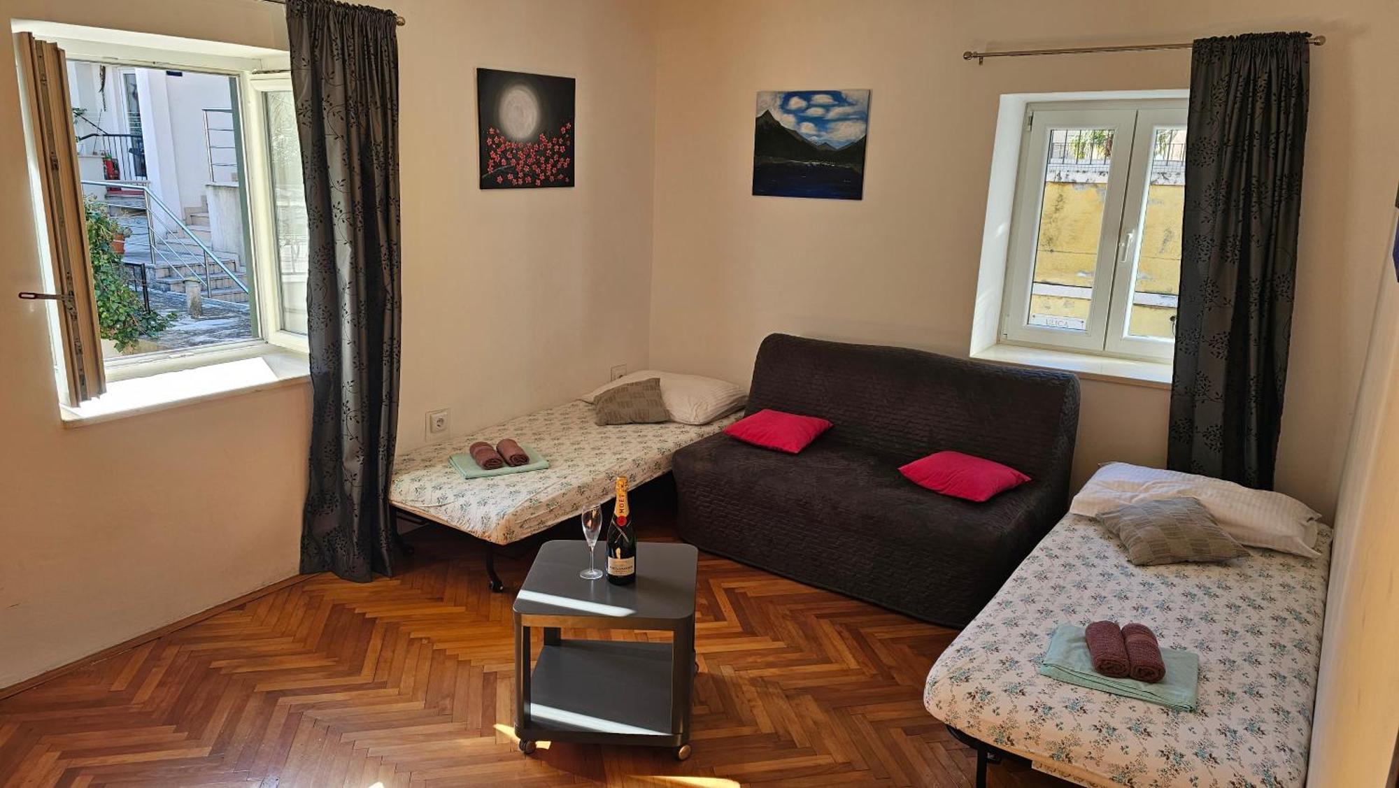 Apartment 22 Omiš Exteriör bild
