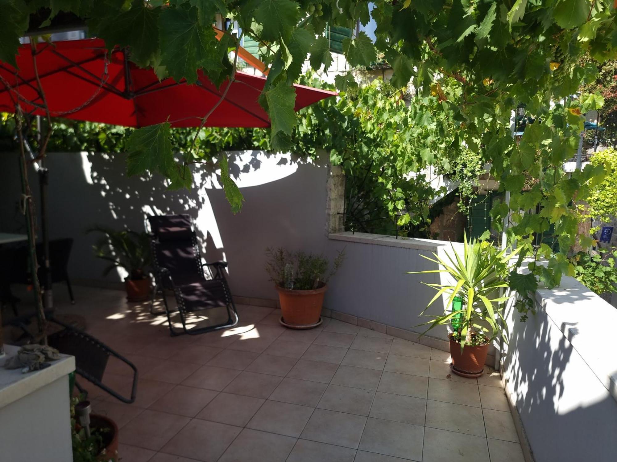 Apartment 22 Omiš Exteriör bild