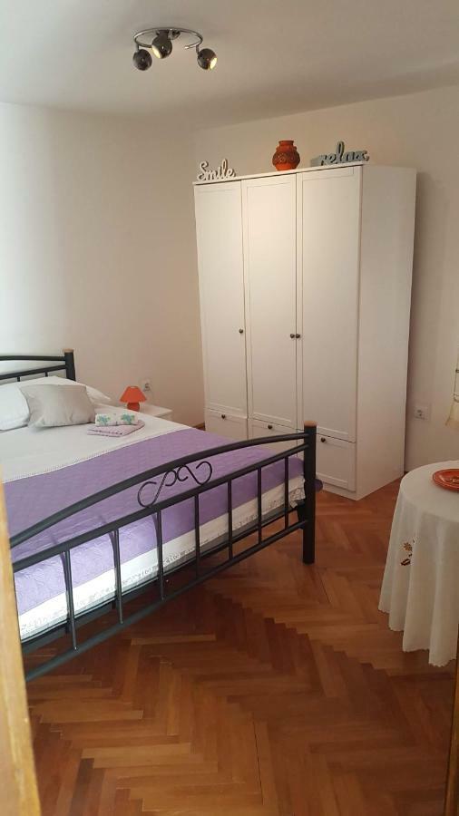 Apartment 22 Omiš Exteriör bild